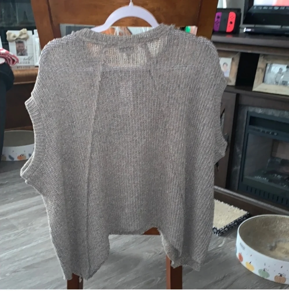 NWTS Womens BKE Gray Crew Neck Sweater with Ribbed Knit Size Small!!